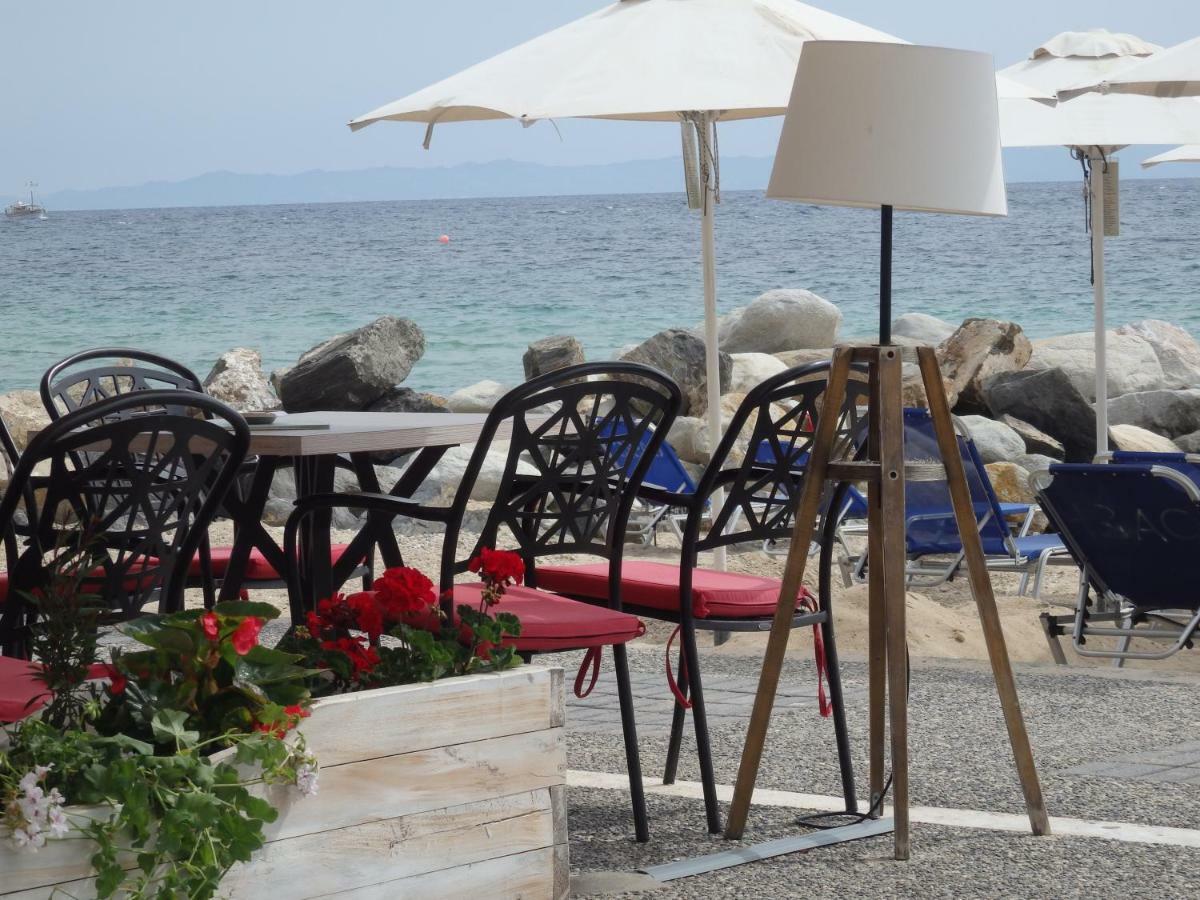 Nikiti Maisonette On The Beach By Luxlikehome Nikiti (Sithonia) Eksteriør billede